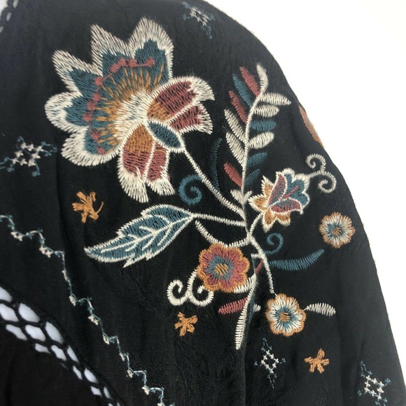 Knox Rose Rayon Embroidered Top Peasant - Picture 4 of 9